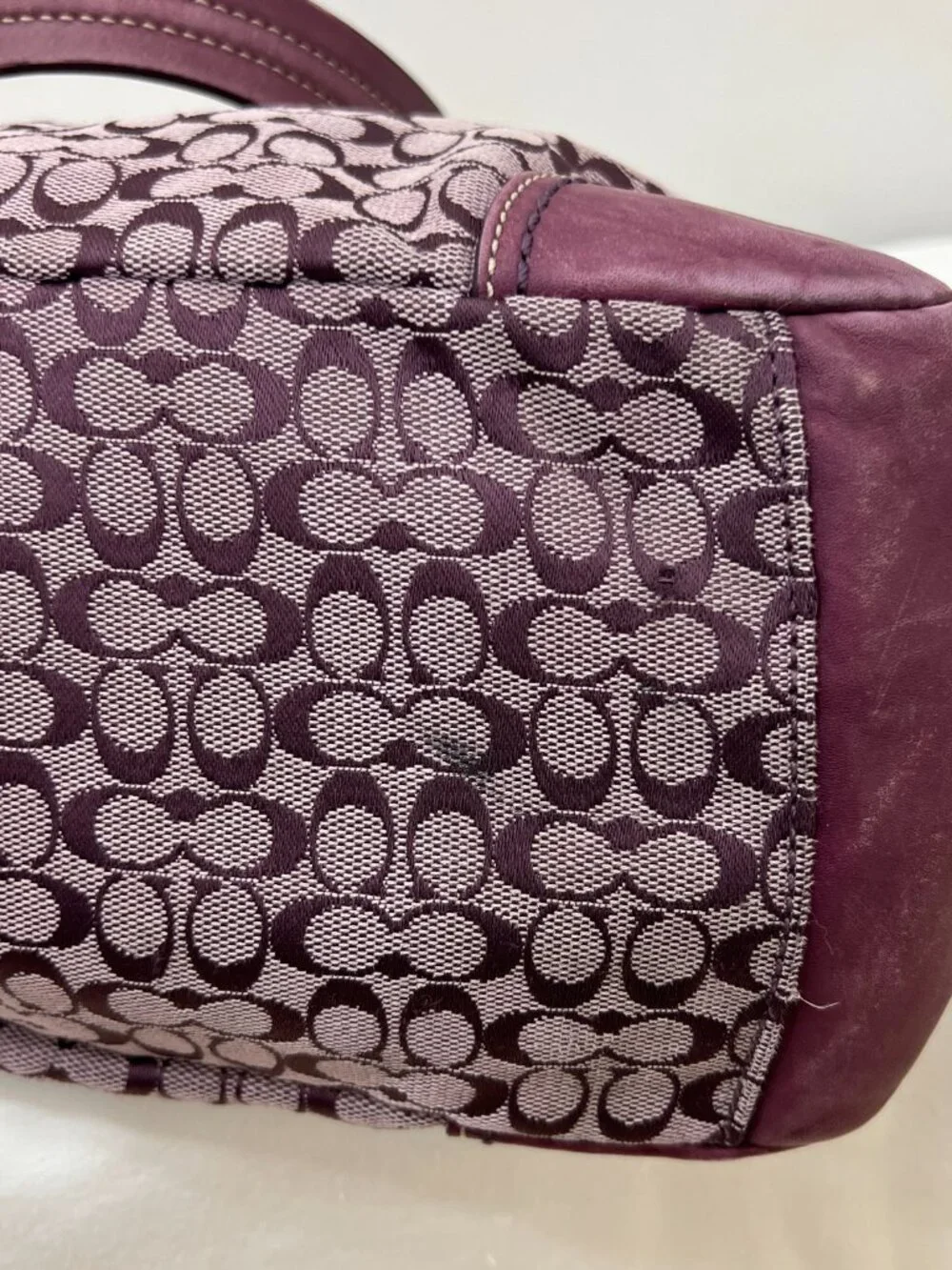 Coach purple voyager